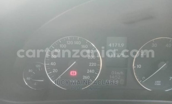 Nunua Ilio tumika Mercedes-Benz C-Classe Fedha Gari ndani ya Dar es Salaam nchini Dar es Salaam Nunua Ilio tumika Mercedes-Benz C-Classe Fedha Gari ndani ya Dar es Salaam nchini Dar es Salaam