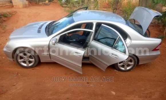 Nunua Ilio tumika Mercedes-Benz C-Classe Fedha Gari ndani ya Dar es Salaam nchini Dar es Salaam Nunua Ilio tumika Mercedes-Benz C-Classe Fedha Gari ndani ya Dar es Salaam nchini Dar es Salaam