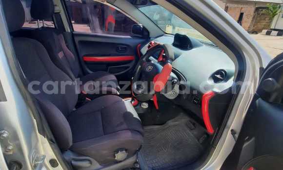 Nunua Ilio tumika Toyota IST Fedha Gari ndani ya Dar es Salaam nchini Dar es Salaam Nunua Ilio tumika Toyota IST Fedha Gari ndani ya Dar es Salaam nchini Dar es Salaam