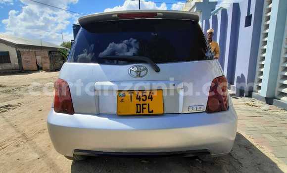 Nunua Ilio tumika Toyota IST Fedha Gari ndani ya Dar es Salaam nchini Dar es Salaam Nunua Ilio tumika Toyota IST Fedha Gari ndani ya Dar es Salaam nchini Dar es Salaam