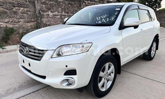 Buy Import Toyota Vanguard White Car in Dar es Salaam in Dar es Salaam Buy Import Toyota Vanguard White Car in Dar es Salaam in Dar es Salaam