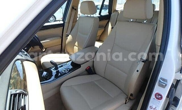 Nunua Mpya BMW X3 Nyeupe Gari ndani ya Dar es Salaam nchini Dar es Salaam Nunua Mpya BMW X3 Nyeupe Gari ndani ya Dar es Salaam nchini Dar es Salaam