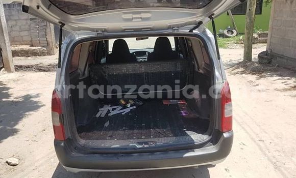 Buy Used Toyota Probox Silver Car in Dar es Salaam in Dar es Salaam Buy Used Toyota Probox Silver Car in Dar es Salaam in Dar es Salaam