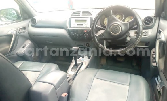 Nunua Ilio tumika Toyota RAV4 Nyeusi Gari ndani ya Dar es Salaam nchini Dar es Salaam Nunua Ilio tumika Toyota RAV4 Nyeusi Gari ndani ya Dar es Salaam nchini Dar es Salaam