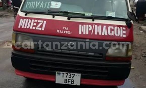 Buy Used Toyota Hiace Red Car in Dar es Salaam in Dar es Salaam Buy Used Toyota Hiace Red Car in Dar es Salaam in Dar es Salaam