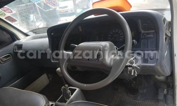 Buy Used Toyota Hiace Red Car in Dar es Salaam in Dar es Salaam Buy Used Toyota Hiace Red Car in Dar es Salaam in Dar es Salaam