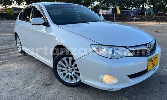 Nunua Ilio tumika Subaru Impreza Nyeupe Gari ndani ya Dar es Salaam nchini Dar es Salaam