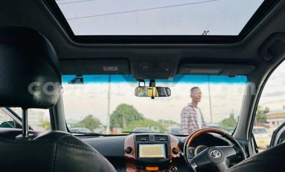 Buy Used Toyota RAV4 Silver Car in Dar es Salaam in Dar es Salaam Buy Used Toyota RAV4 Silver Car in Dar es Salaam in Dar es Salaam