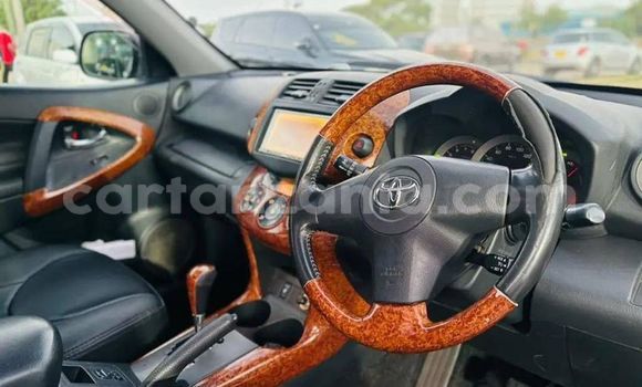 Buy Used Toyota RAV4 Silver Car in Dar es Salaam in Dar es Salaam Buy Used Toyota RAV4 Silver Car in Dar es Salaam in Dar es Salaam