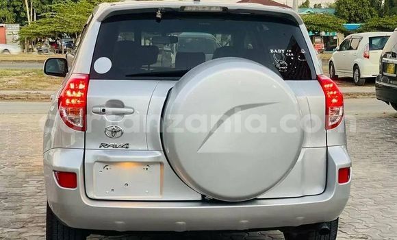 Buy Used Toyota RAV4 Silver Car in Dar es Salaam in Dar es Salaam Buy Used Toyota RAV4 Silver Car in Dar es Salaam in Dar es Salaam