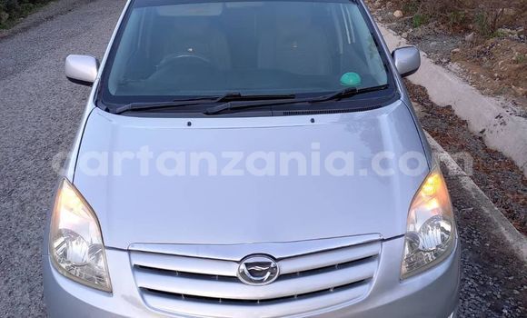 Buy Used Toyota Spacio Silver Car in Dar es Salaam in Dar es Salaam Buy Used Toyota Spacio Silver Car in Dar es Salaam in Dar es Salaam