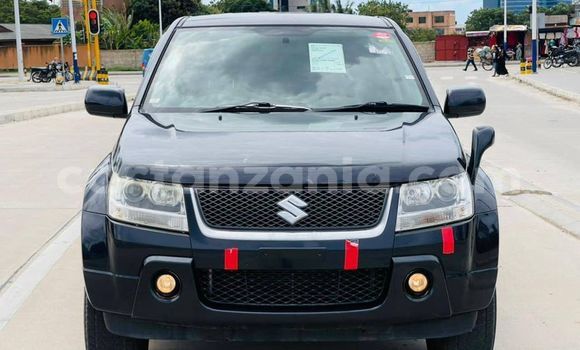 Nunua Ilio tumika Suzuki Escudo Bluu Gari ndani ya Dar es Salaam nchini Dar es Salaam