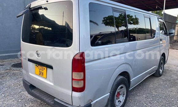 Buy Used Toyota Hiace Silver Car in Dar es Salaam in Dar es Salaam Buy Used Toyota Hiace Silver Car in Dar es Salaam in Dar es Salaam