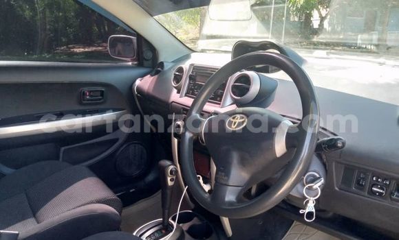 Buy Used Toyota IST Silver Car in Dar es Salaam in Dar es Salaam Buy Used Toyota IST Silver Car in Dar es Salaam in Dar es Salaam