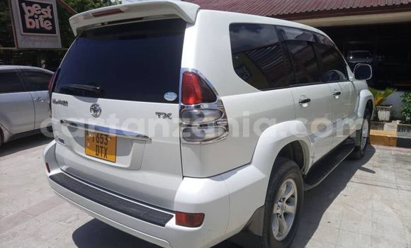 Buy Used Toyota Land Cruiser Prado White Car in Dar es Salaam in Dar es Salaam Buy Used Toyota Land Cruiser Prado White Car in Dar es Salaam in Dar es Salaam
