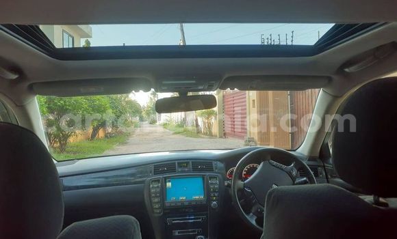 Buy Used Toyota Crown White Car in Dar es Salaam in Dar es Salaam Buy Used Toyota Crown White Car in Dar es Salaam in Dar es Salaam