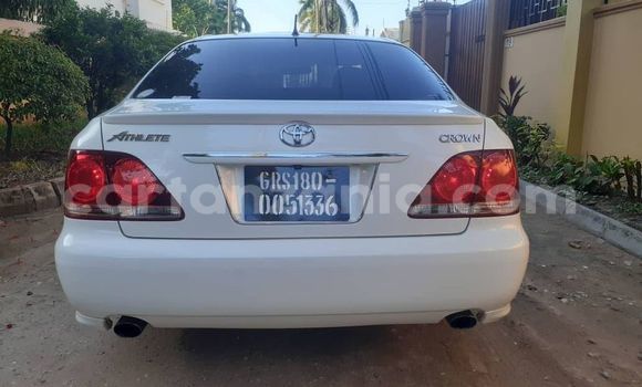 Buy Used Toyota Crown White Car in Dar es Salaam in Dar es Salaam Buy Used Toyota Crown White Car in Dar es Salaam in Dar es Salaam