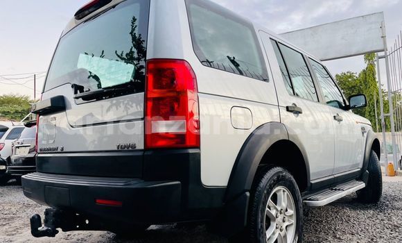 Buy New Land Rover Discovery Silver Car in Dar es Salaam in Dar es Salaam