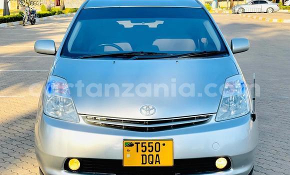 Buy Used Toyota Prius Silver Car in Dodoma in Dodoma