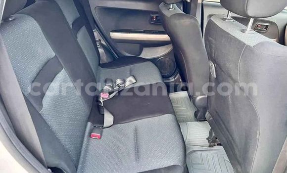 Nunua Ilio tumika Toyota IST Nyeupe Gari ndani ya Dar es Salaam nchini Dar es Salaam Nunua Ilio tumika Toyota IST Nyeupe Gari ndani ya Dar es Salaam nchini Dar es Salaam