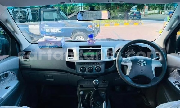 Nunua Ilio tumika Toyota Hilux Bluu Gari ndani ya Dar es Salaam nchini Dar es Salaam Nunua Ilio tumika Toyota Hilux Bluu Gari ndani ya Dar es Salaam nchini Dar es Salaam