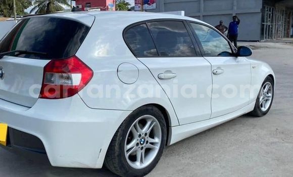 Nunua Ilio tumika BMW 1-Series Nyeupe Gari ndani ya Dar es Salaam nchini Dar es Salaam Nunua Ilio tumika BMW 1-Series Nyeupe Gari ndani ya Dar es Salaam nchini Dar es Salaam