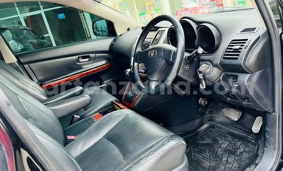 Nunua Ilio tumika Toyota Harrier Nyeusi Gari ndani ya Dar es Salaam nchini Dar es Salaam Nunua Ilio tumika Toyota Harrier Nyeusi Gari ndani ya Dar es Salaam nchini Dar es Salaam