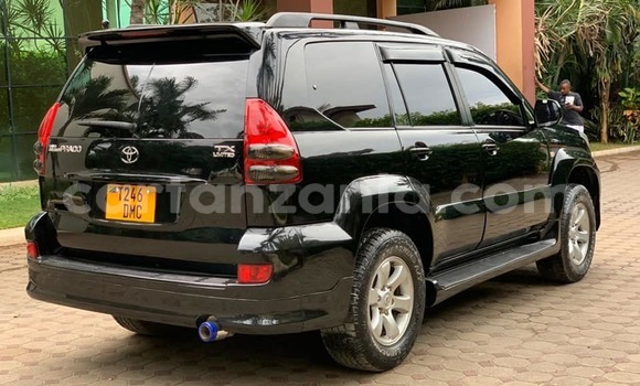 Nunua Ilio tumika Toyota Land Cruiser Prado Nyeusi Gari ndani ya Dar es Salaam nchini Dar es Salaam Nunua Ilio tumika Toyota Land Cruiser Prado Nyeusi Gari ndani ya Dar es Salaam nchini Dar es Salaam