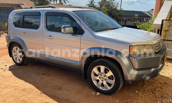 Nunua Ilio tumika Honda Crossroad Fedha Gari ndani ya Dar es Salaam nchini Dar es Salaam