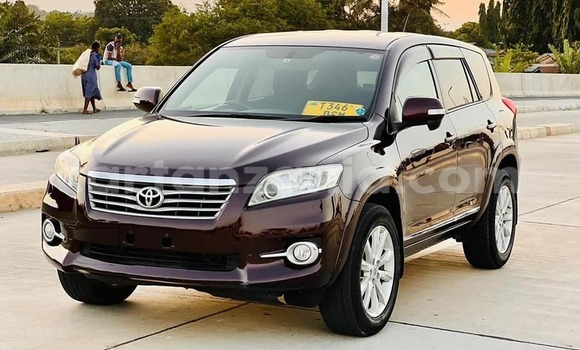 Nunua Ilio tumika Toyota Vanguard Nyingine Gari ndani ya Dar es Salaam nchini Dar es Salaam