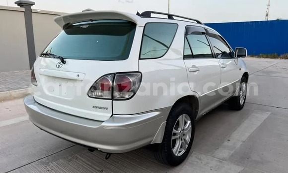 Nunua Ilio tumika Toyota Harrier Nyeupe Gari ndani ya Dar es Salaam nchini Dar es Salaam Nunua Ilio tumika Toyota Harrier Nyeupe Gari ndani ya Dar es Salaam nchini Dar es Salaam