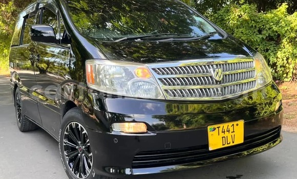 Nunua Ilio tumika Toyota Alphard Nyeusi Gari ndani ya Dar es Salaam nchini Dar es Salaam