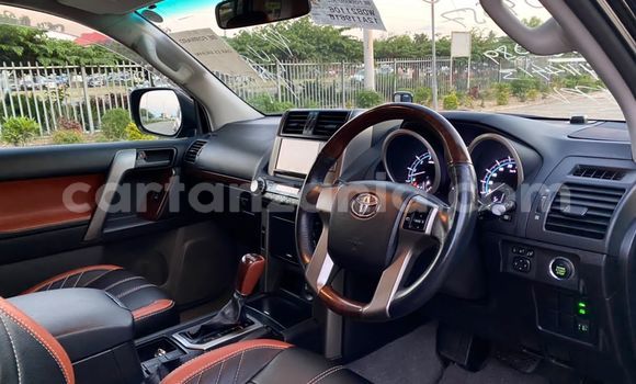 Nunua Imported Toyota Land Cruiser Prado Nyeusi Gari ndani ya Dar es Salaam nchini Dar es Salaam Nunua Imported Toyota Land Cruiser Prado Nyeusi Gari ndani ya Dar es Salaam nchini Dar es Salaam