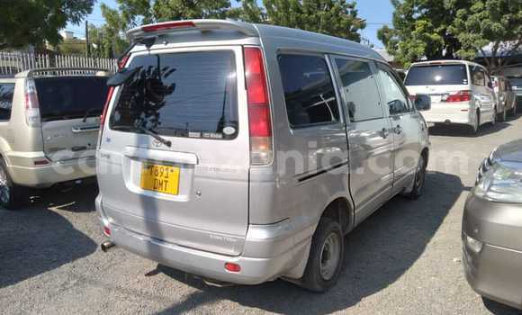 Nunua Ilio tumika Toyota Noah Fedha Gari ndani ya Dar es Salaam nchini Dar es Salaam Nunua Ilio tumika Toyota Noah Fedha Gari ndani ya Dar es Salaam nchini Dar es Salaam