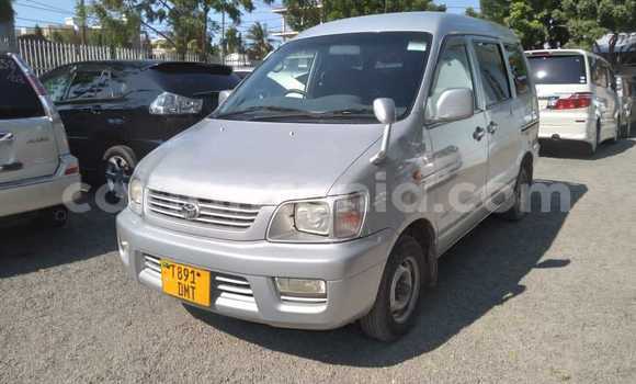 Nunua Ilio tumika Toyota Noah Fedha Gari ndani ya Dar es Salaam nchini Dar es Salaam Nunua Ilio tumika Toyota Noah Fedha Gari ndani ya Dar es Salaam nchini Dar es Salaam