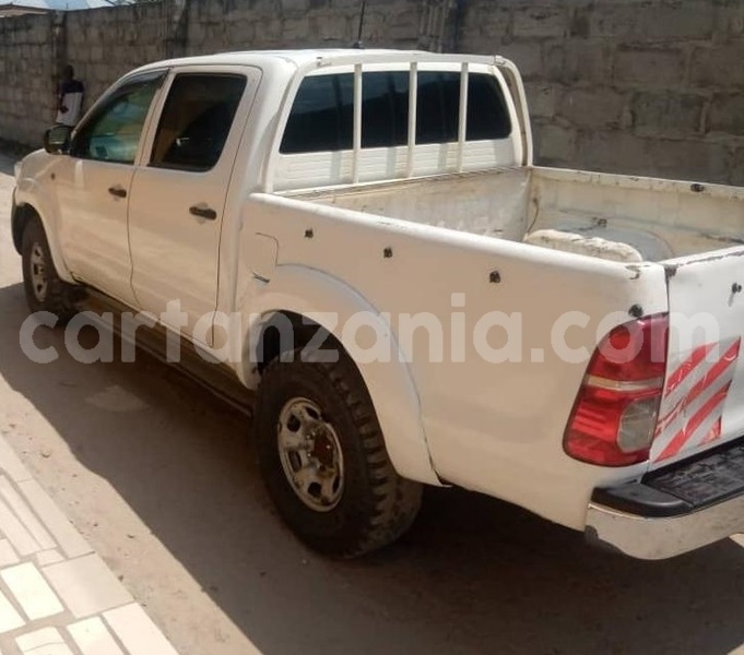 Big with watermark toyota hilux dar es salaam dar es salaam 15596