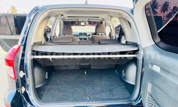 Nunua Imported Toyota RAV4 Bluu Gari ndani ya Dar es Salaam nchini Dar es Salaam Nunua Imported Toyota RAV4 Bluu Gari ndani ya Dar es Salaam nchini Dar es Salaam