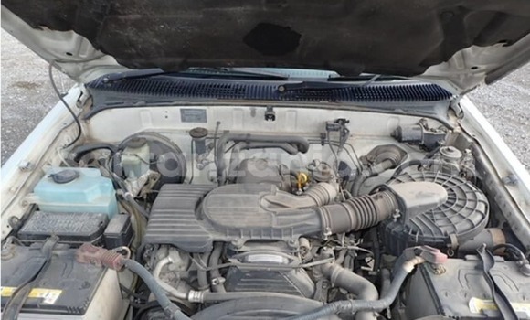 Nunua Ilio tumika Toyota Hilux Nyeupe Gari ndani ya Dar es Salaam nchini Dar es Salaam Nunua Ilio tumika Toyota Hilux Nyeupe Gari ndani ya Dar es Salaam nchini Dar es Salaam