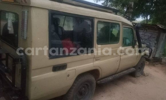 Buy Used Toyota Land Cruiser Brown Car in Dar es Salaam in Dar es Salaam Buy Used Toyota Land Cruiser Brown Car in Dar es Salaam in Dar es Salaam