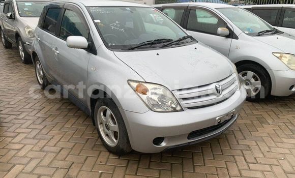 Buy Used Toyota IST Silver Car in Dar es Salaam in Dar es Salaam Buy Used Toyota IST Silver Car in Dar es Salaam in Dar es Salaam