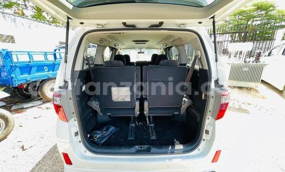 Buy Used Toyota Alphard White Car in Dar es Salaam in Dar es Salaam Buy Used Toyota Alphard White Car in Dar es Salaam in Dar es Salaam