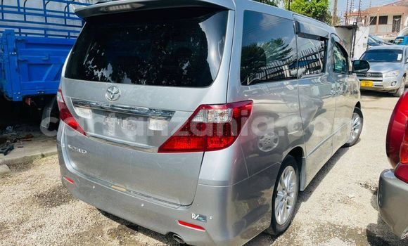 Buy Used Toyota Alphard Silver Car in Dar es Salaam in Dar es Salaam Buy Used Toyota Alphard Silver Car in Dar es Salaam in Dar es Salaam