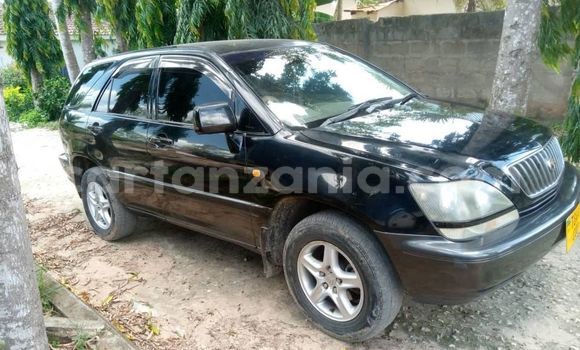 Buy Used Toyota Harrier Black Car in Dar es Salaam in Dar es Salaam