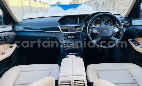 Buy Used Mercedes-Benz E-Classe Black Car in Dar es Salaam in Dar es Salaam Buy Used Mercedes-Benz E-Classe Black Car in Dar es Salaam in Dar es Salaam