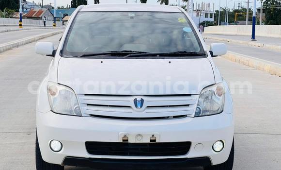 Nunua Imported Toyota IST Nyeupe Gari ndani ya Dar es Salaam nchini Dar es Salaam Nunua Imported Toyota IST Nyeupe Gari ndani ya Dar es Salaam nchini Dar es Salaam