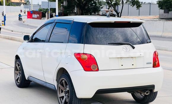 Nunua Imported Toyota IST Nyeupe Gari ndani ya Dar es Salaam nchini Dar es Salaam Nunua Imported Toyota IST Nyeupe Gari ndani ya Dar es Salaam nchini Dar es Salaam