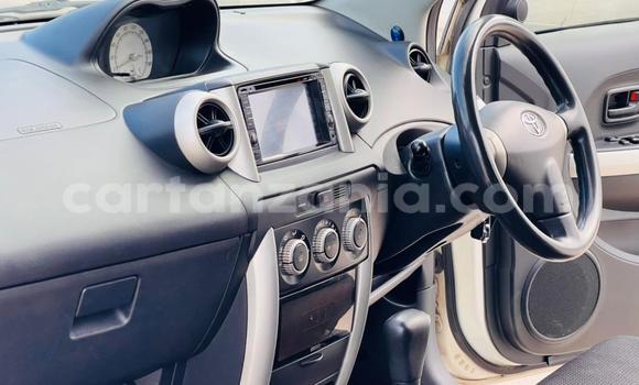 Nunua Imported Toyota IST Nyeupe Gari ndani ya Dar es Salaam nchini Dar es Salaam Nunua Imported Toyota IST Nyeupe Gari ndani ya Dar es Salaam nchini Dar es Salaam