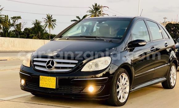 Nunua Imported Mercedes-Benz A200 Nyeusi Gari ndani ya Dar es Salaam nchini Dar es Salaam Nunua Imported Mercedes-Benz A200 Nyeusi Gari ndani ya Dar es Salaam nchini Dar es Salaam