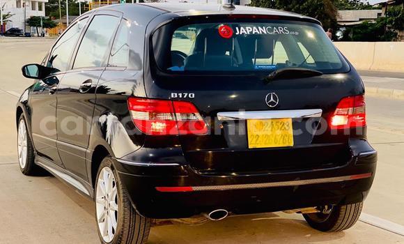 Nunua Imported Mercedes-Benz A200 Nyeusi Gari ndani ya Dar es Salaam nchini Dar es Salaam Nunua Imported Mercedes-Benz A200 Nyeusi Gari ndani ya Dar es Salaam nchini Dar es Salaam