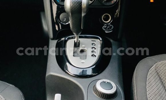 Nunua Ilio tumika Nissan Dualis Nyeusi Gari ndani ya Dar es Salaam nchini Dar es Salaam Nunua Ilio tumika Nissan Dualis Nyeusi Gari ndani ya Dar es Salaam nchini Dar es Salaam